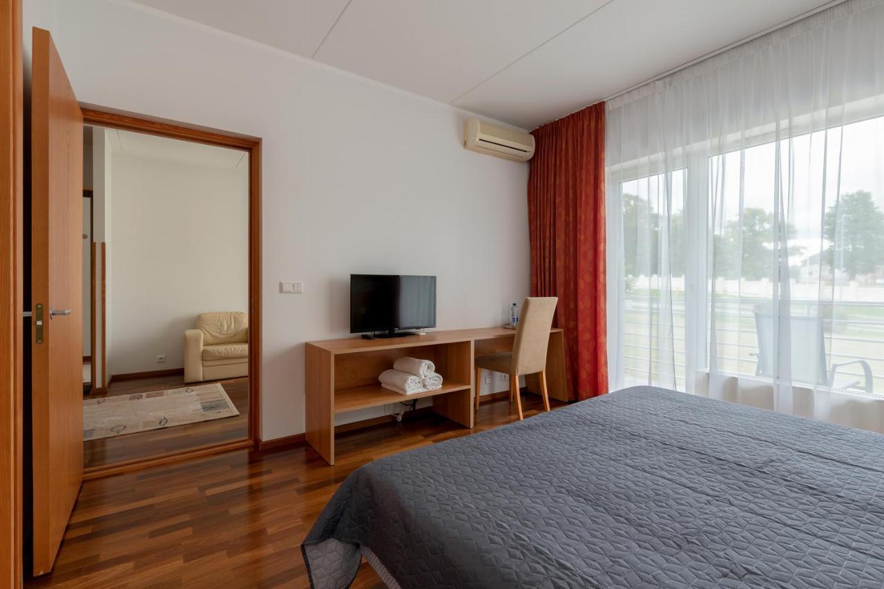 Raadimoisa Hotell Tartu Eksteriør billede