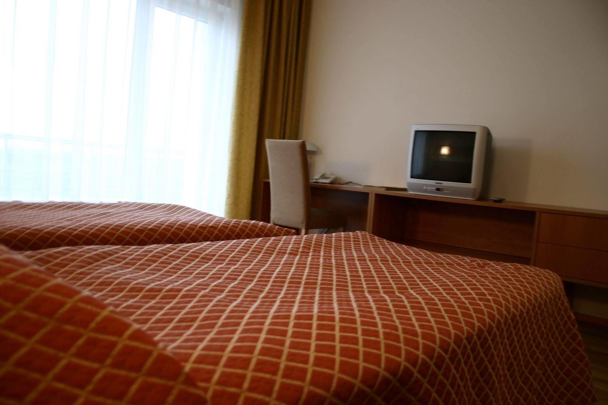Raadimoisa Hotell Tartu Eksteriør billede